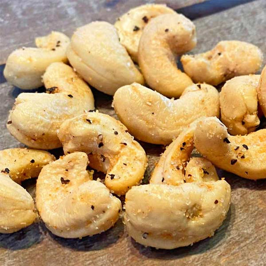 7oz Garlic Pepper Smoked Cashews