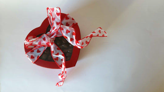 Valentines Day Gift Ideas for Her: Nuts & Sweets Delight