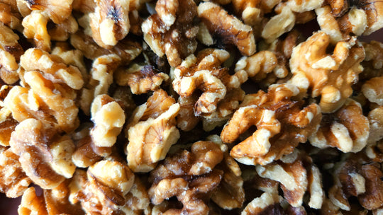 Oven Roasted Walnuts: Easy Recipe for Salads & Snacks